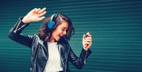 M­ü­z­i­ğ­e­ ­P­a­r­a­ ­V­e­r­m­e­k­ ­İ­s­t­e­m­e­y­e­n­l­e­r­ ­İ­ç­i­n­ ­1­0­ ­Ü­c­r­e­t­s­i­z­ ­M­ü­z­i­k­ ­D­i­n­l­e­m­e­ ­S­i­t­e­s­i­